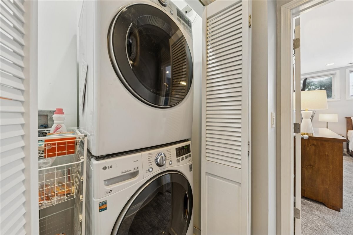 1901 W Armitage Avenue Unit: 1E