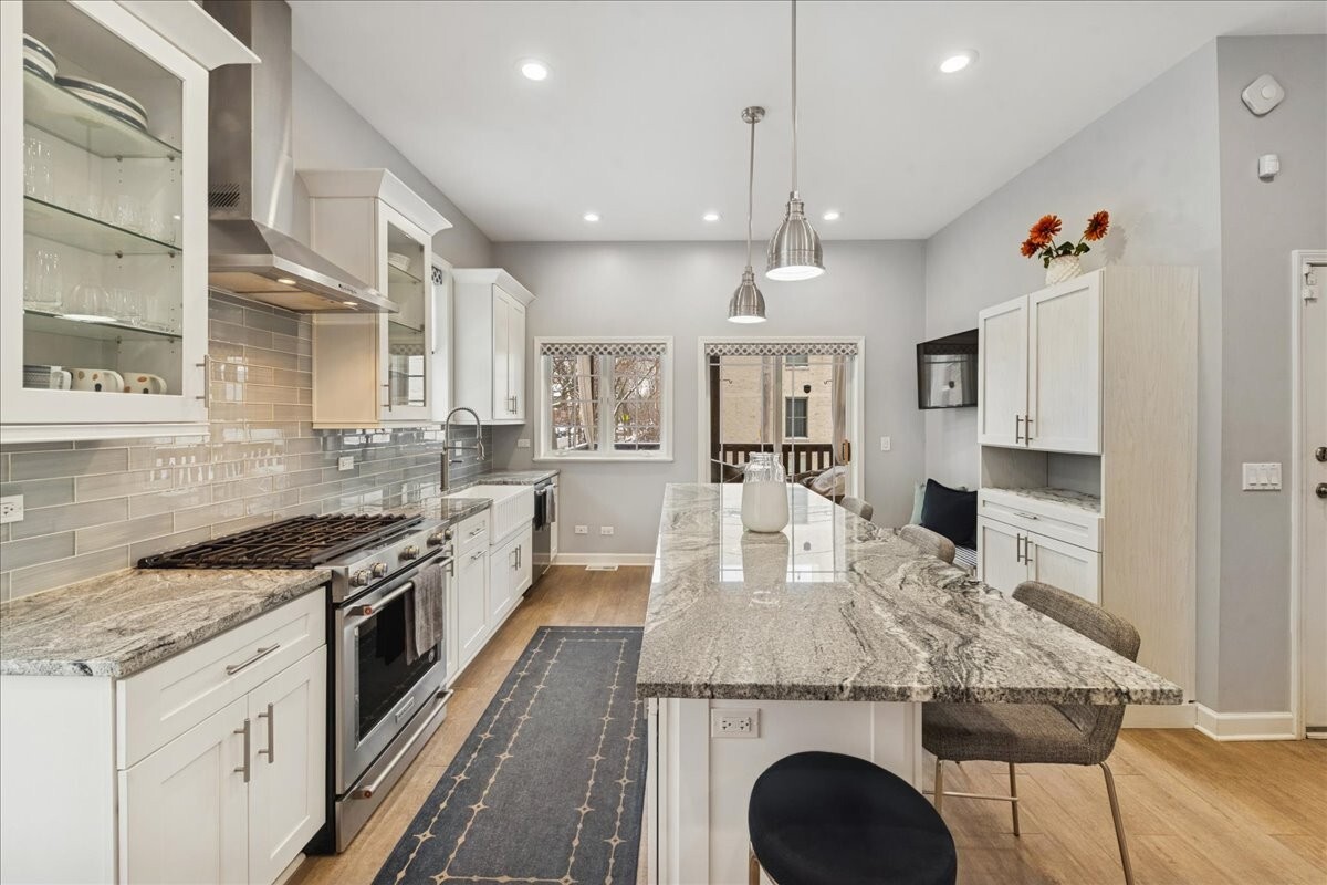 1901 W Armitage Avenue Unit: 1E