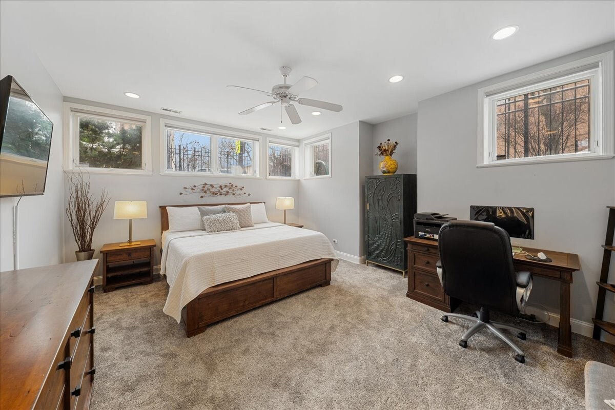 1901 W Armitage Avenue Unit: 1E