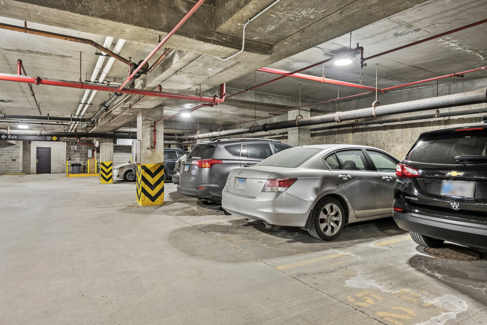 350 W BELDEN Avenue Unit: 403