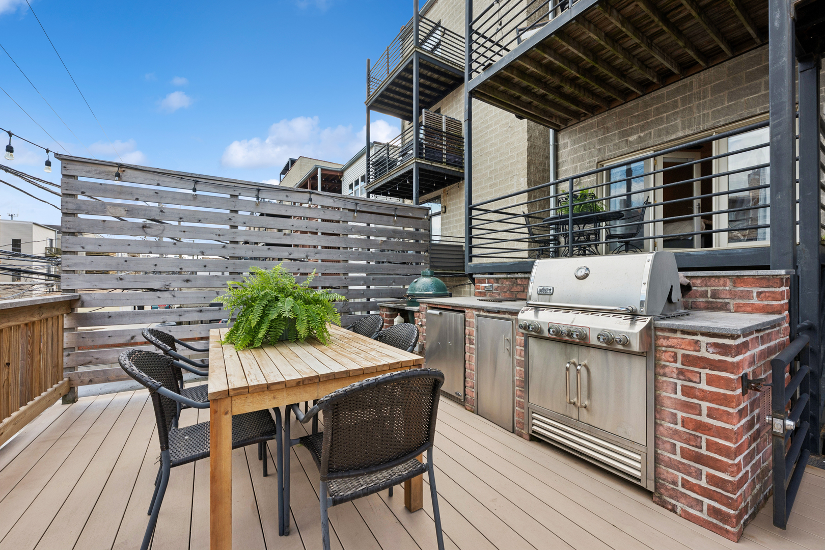 3745 N WILTON Avenue Unit: 2