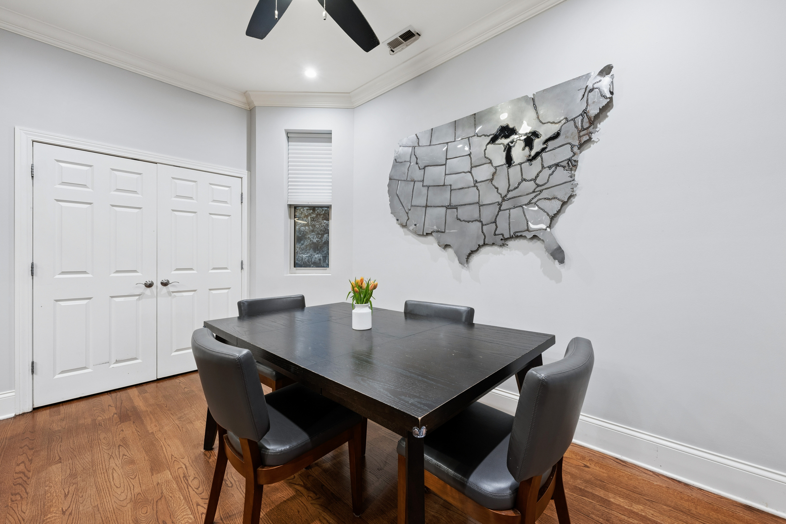 3745 N WILTON Avenue Unit: 2