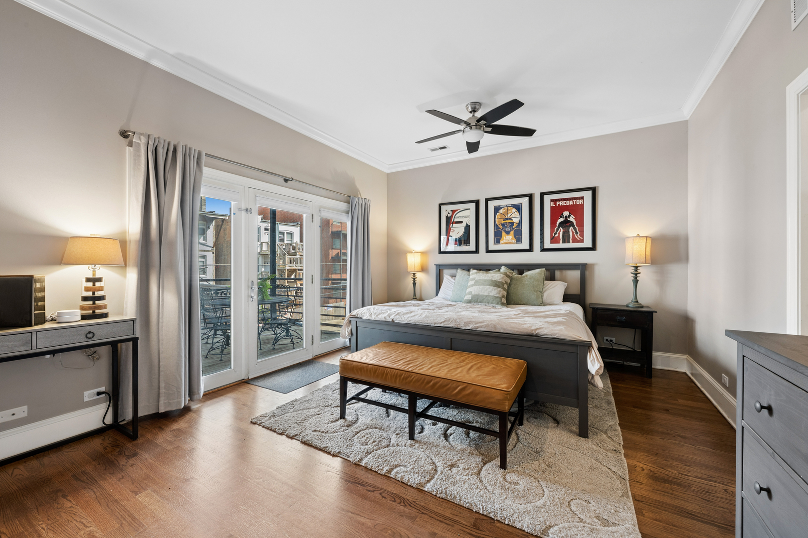 3745 N WILTON Avenue Unit: 2