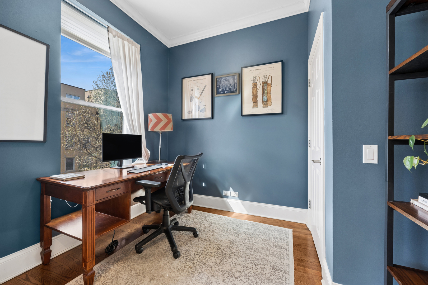 3745 N WILTON Avenue Unit: 2