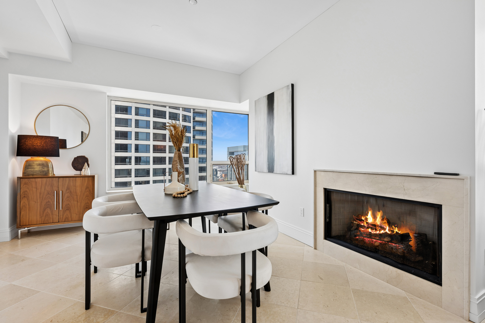 800 N MICHIGAN Avenue Unit: 3203