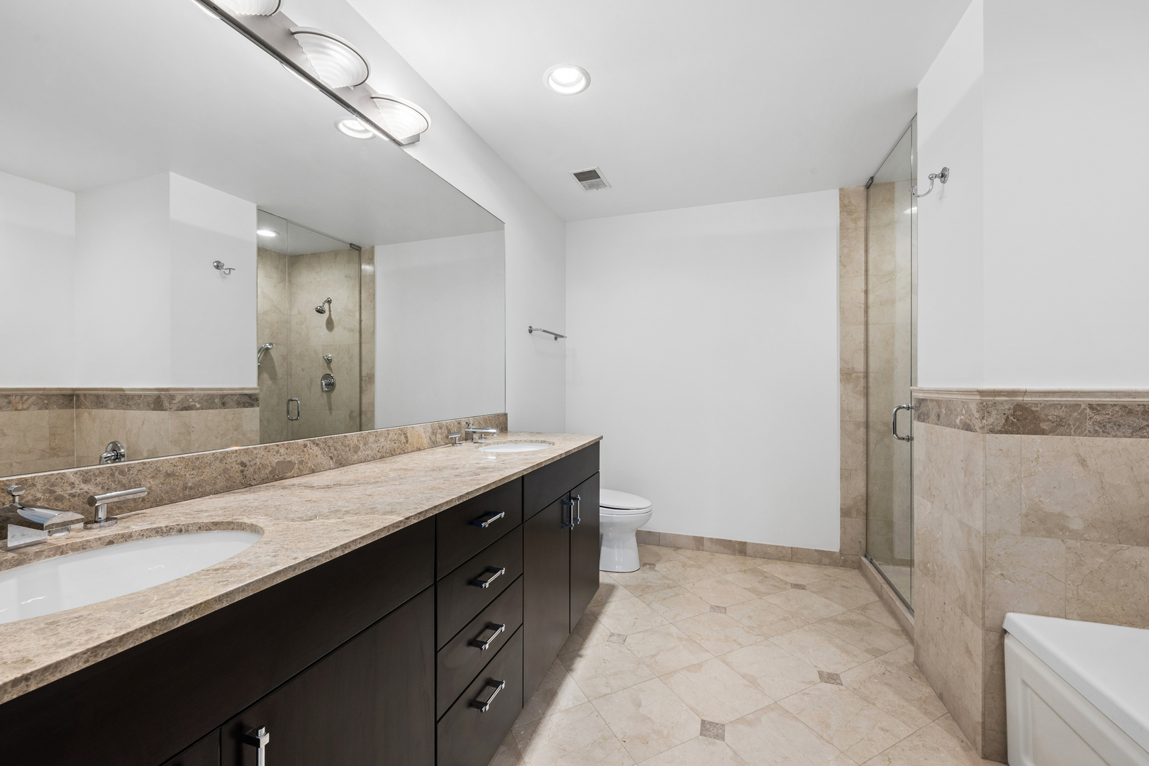 520 N Halsted Street Unit: 608
