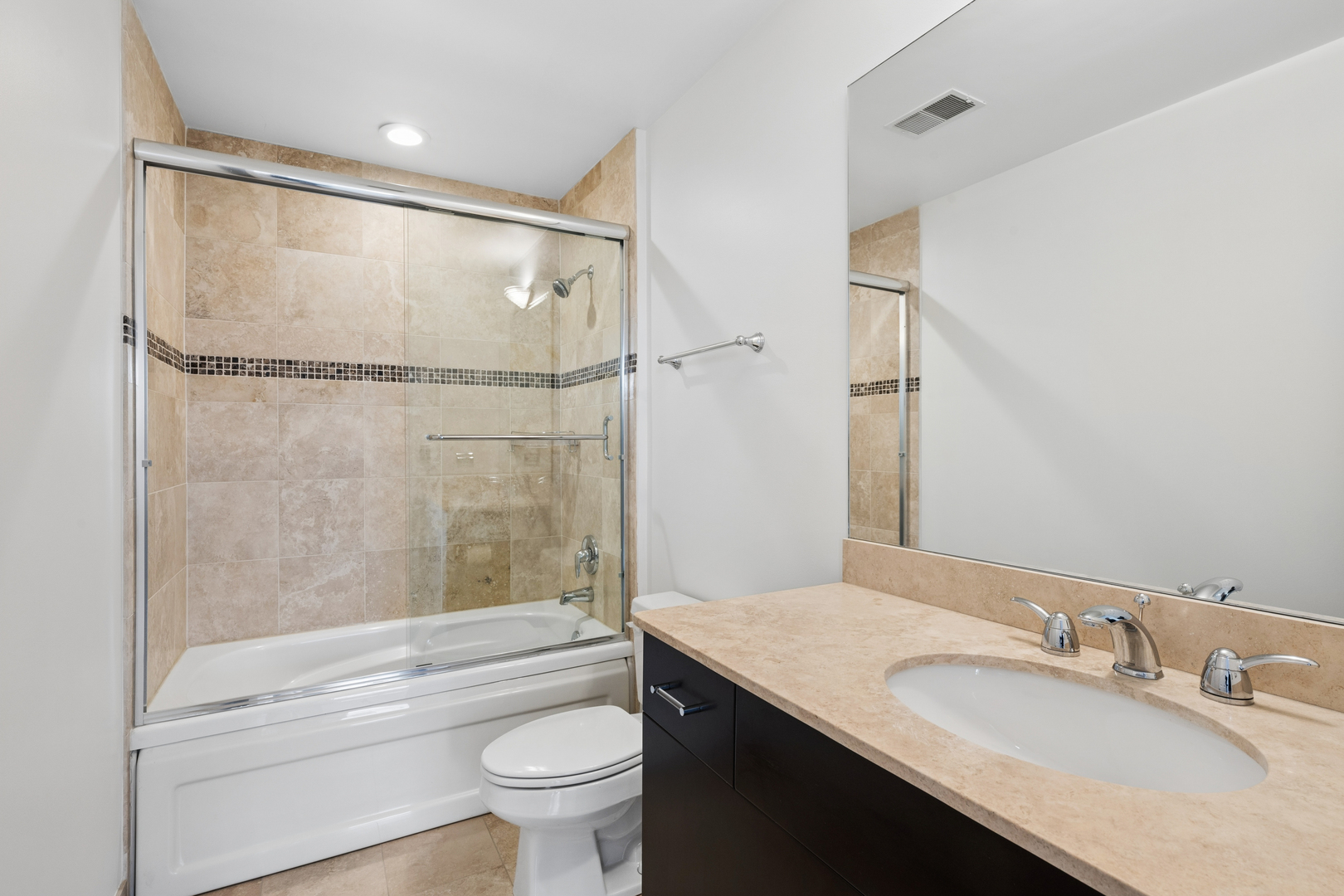 520 N Halsted Street Unit: 608