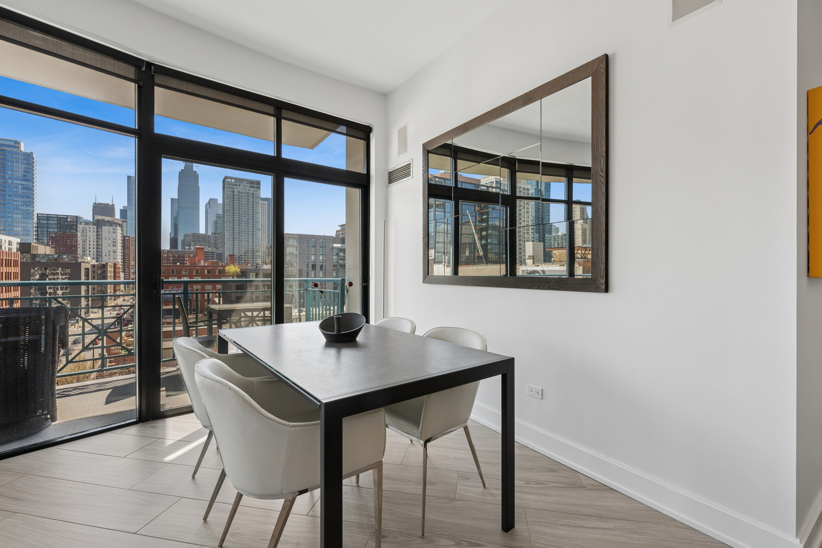 340 W Superior Street Unit: 805