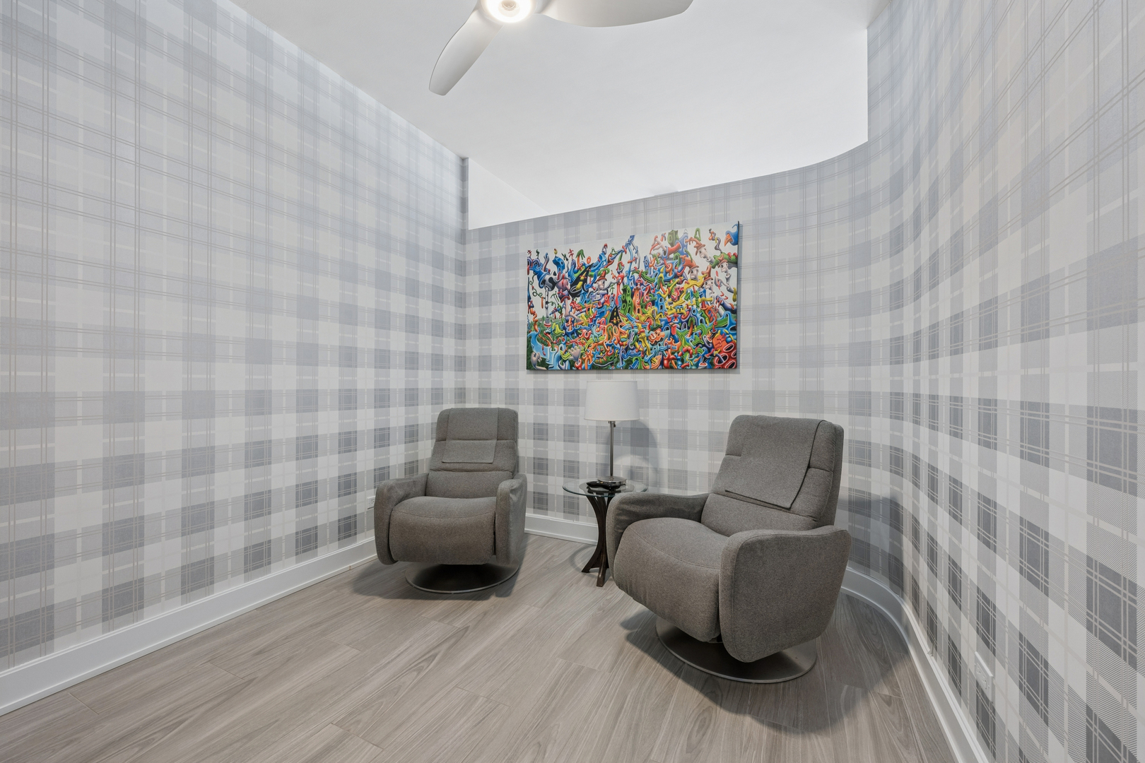 340 W Superior Street Unit: 805