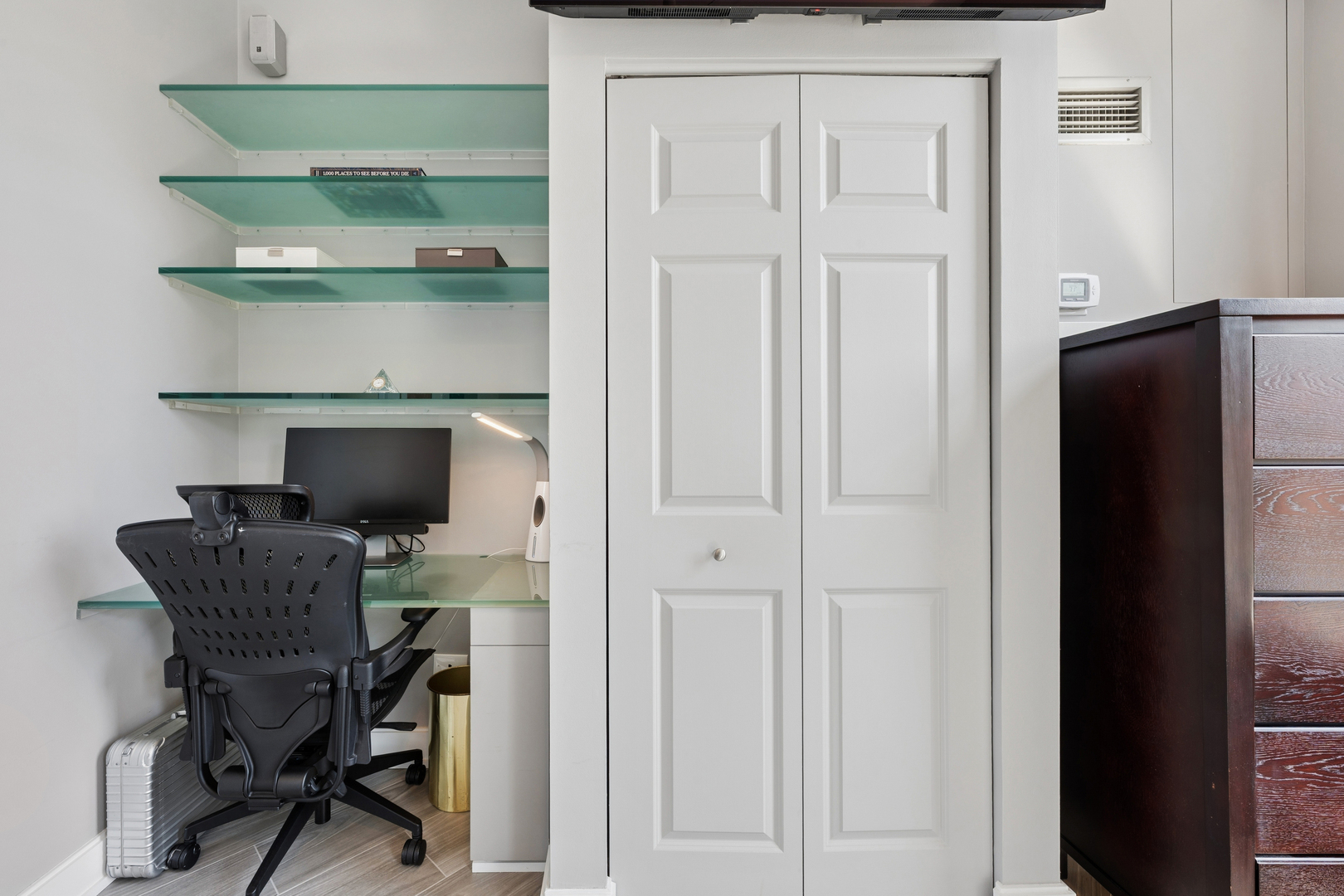 340 W Superior Street Unit: 805