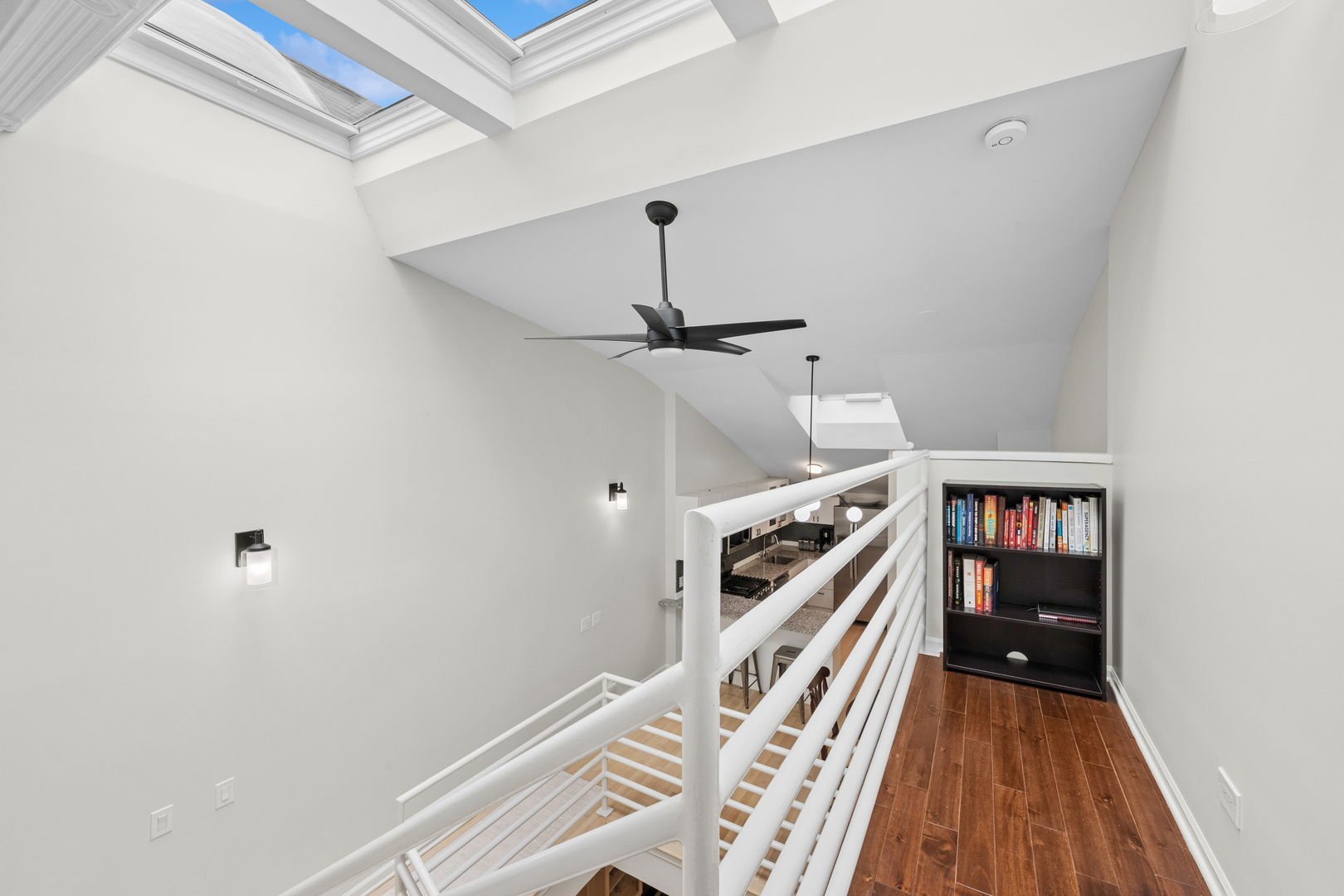 623 W Drummond Place Unit: 3