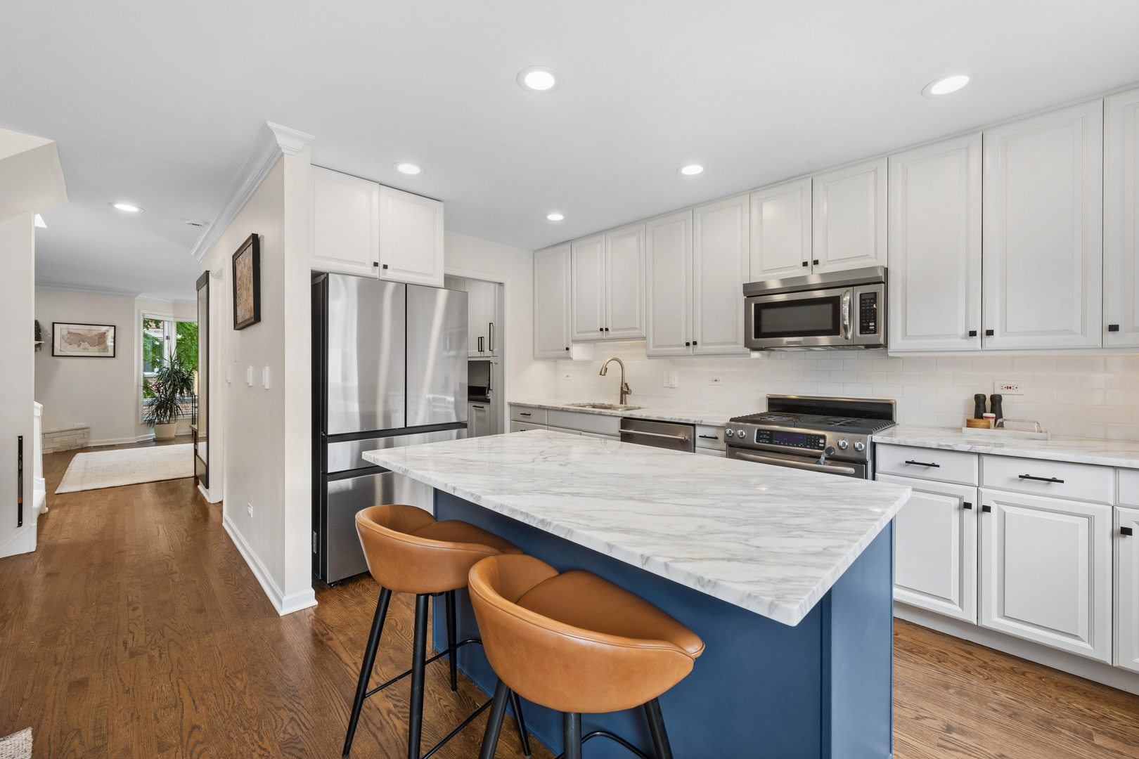 1843 N Hudson Avenue Unit: A