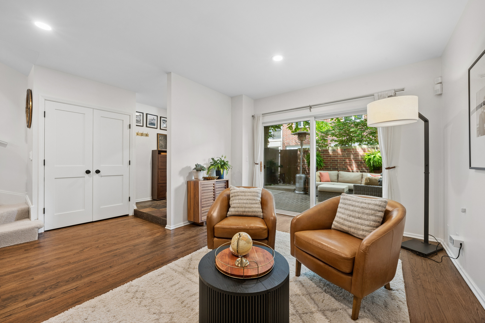 1843 N Hudson Avenue Unit: A