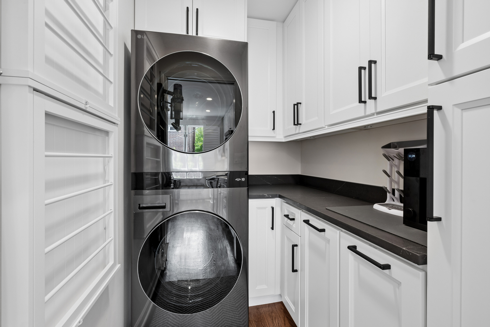 1843 N Hudson Avenue Unit: A
