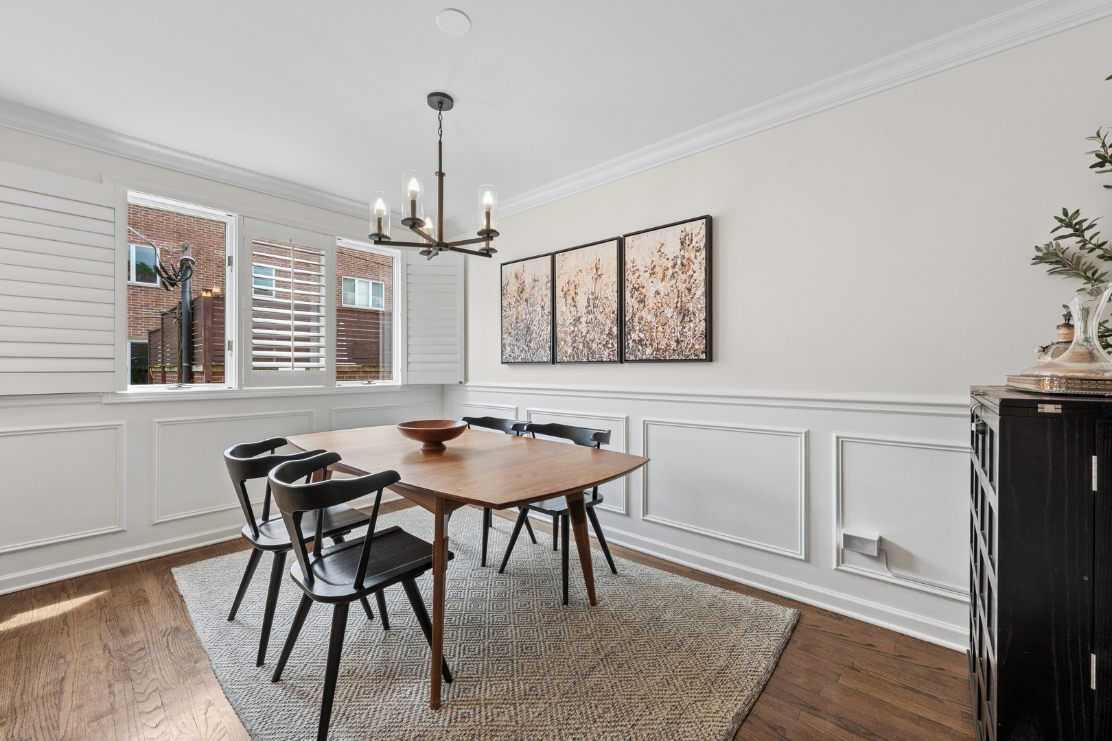 1843 N Hudson Avenue Unit: A