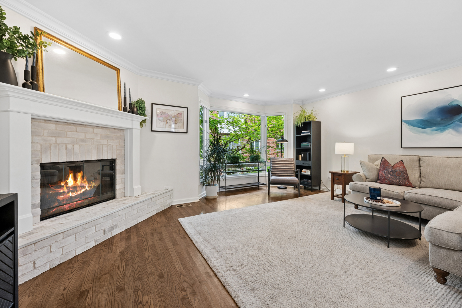 1843 N Hudson Avenue Unit: A