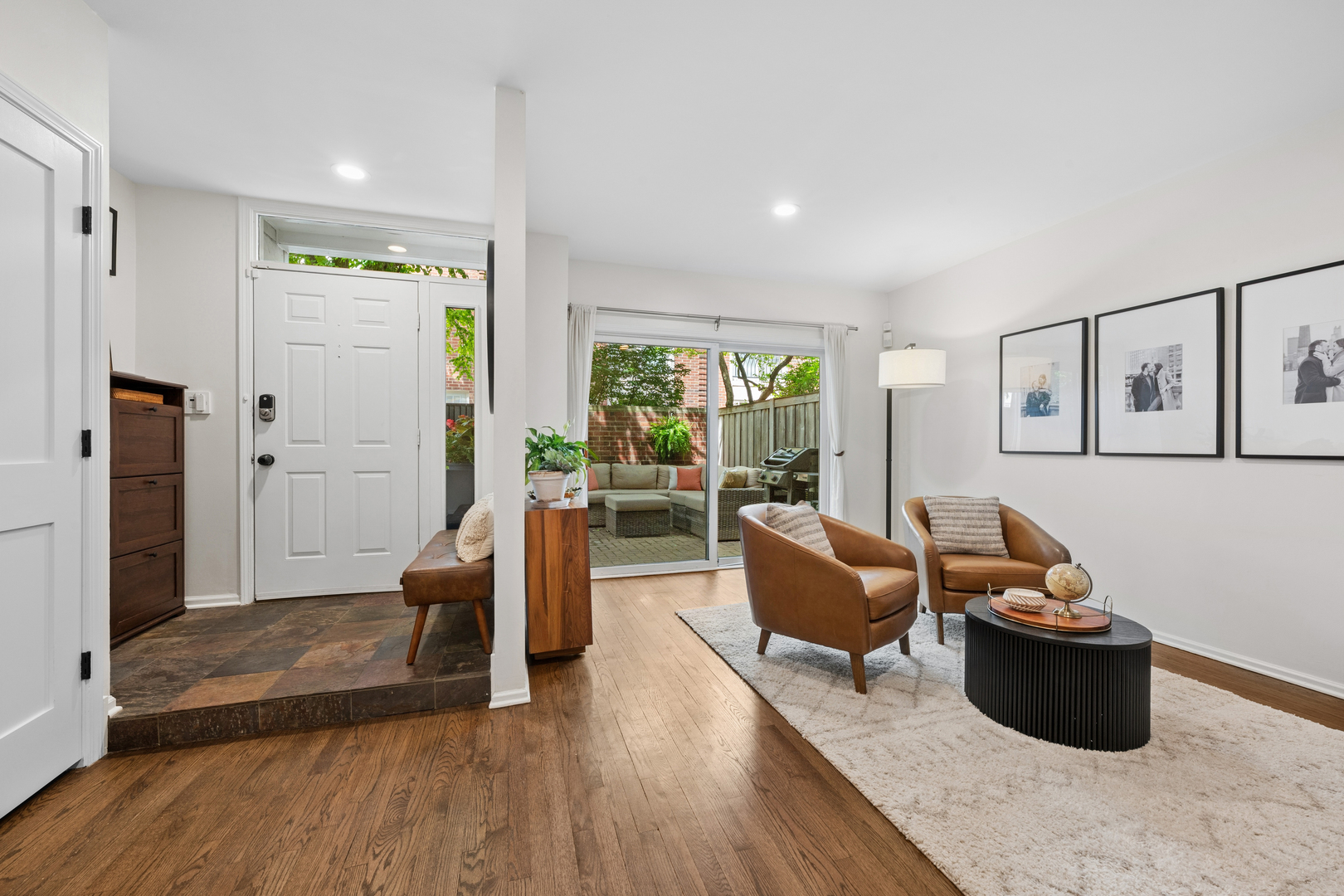 1843 N Hudson Avenue Unit: A