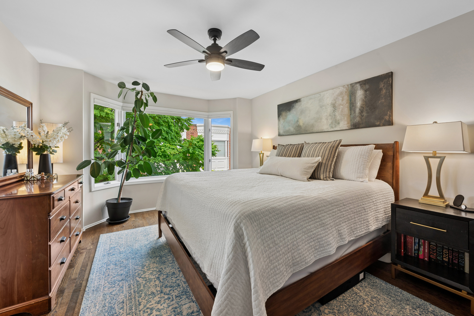 1843 N Hudson Avenue Unit: A