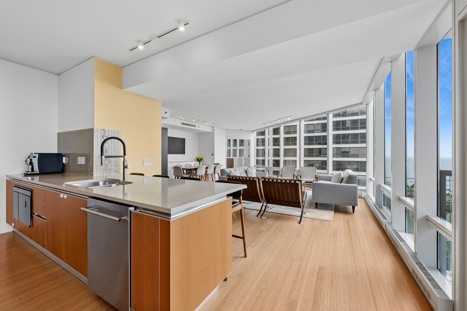 340 E Randolph Street Unit: 1701