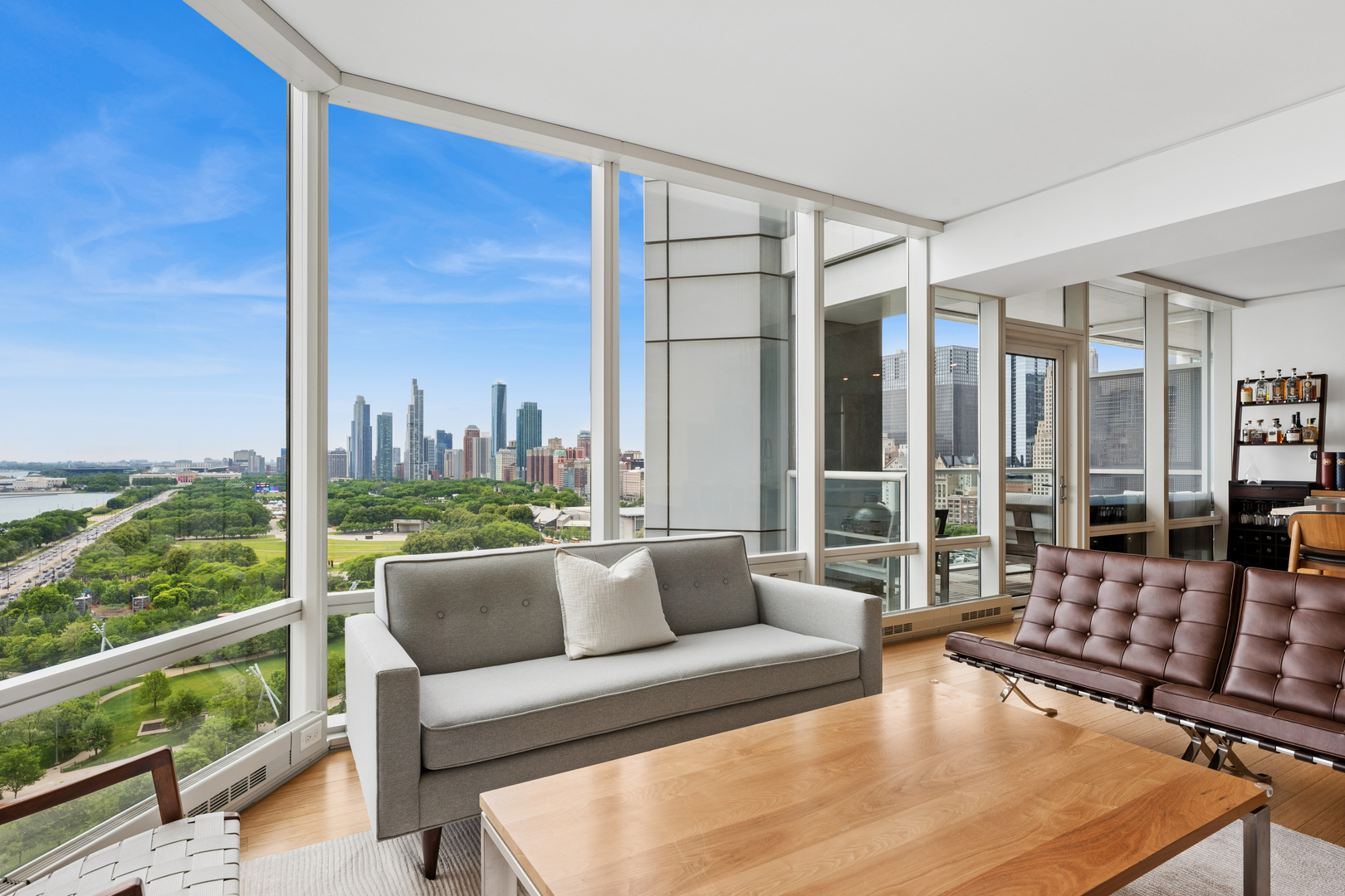340 E Randolph Street Unit: 1701