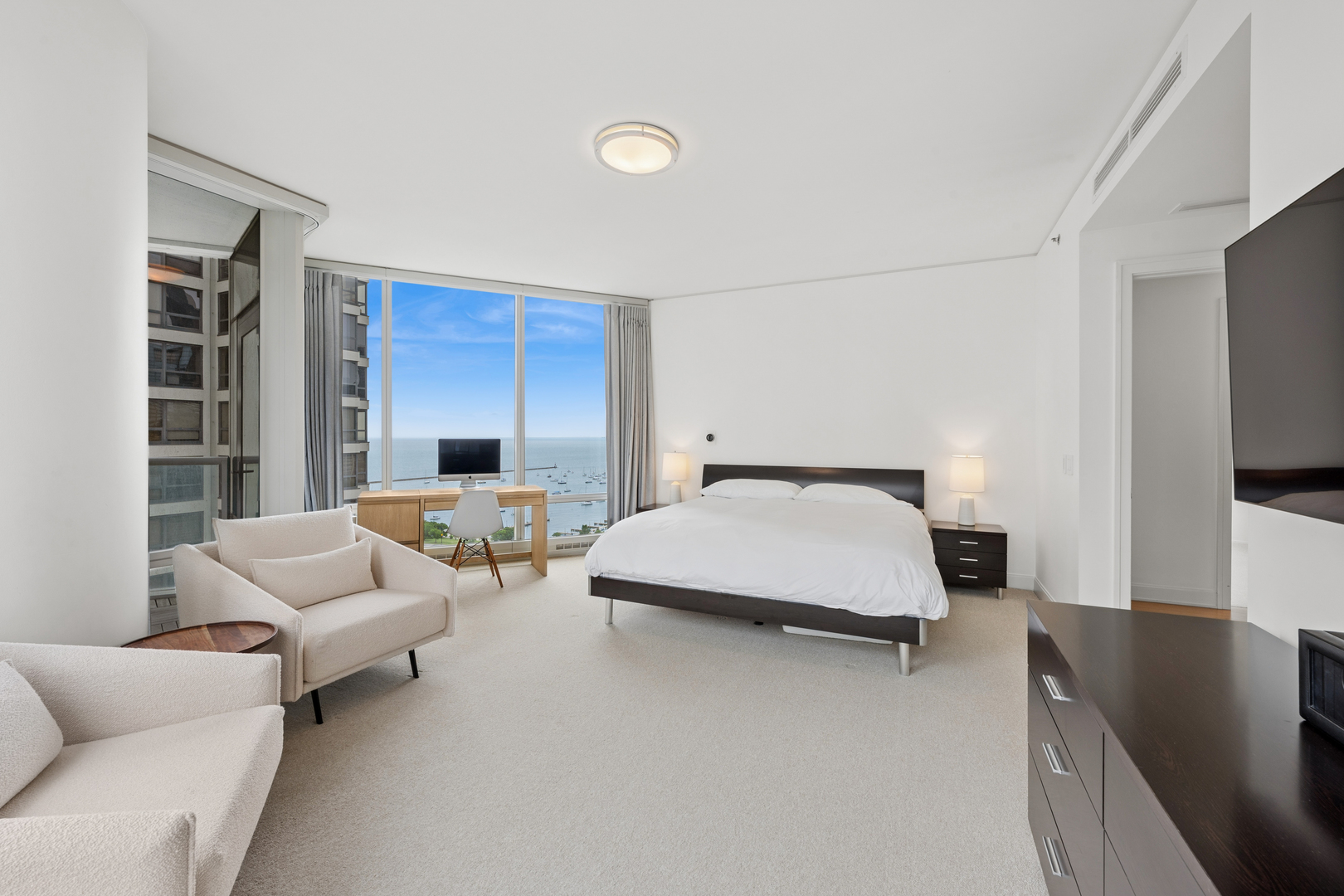340 E Randolph Street Unit: 1701