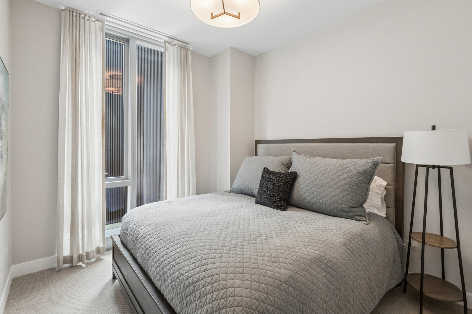 403 N Wabash Avenue Unit: 3A