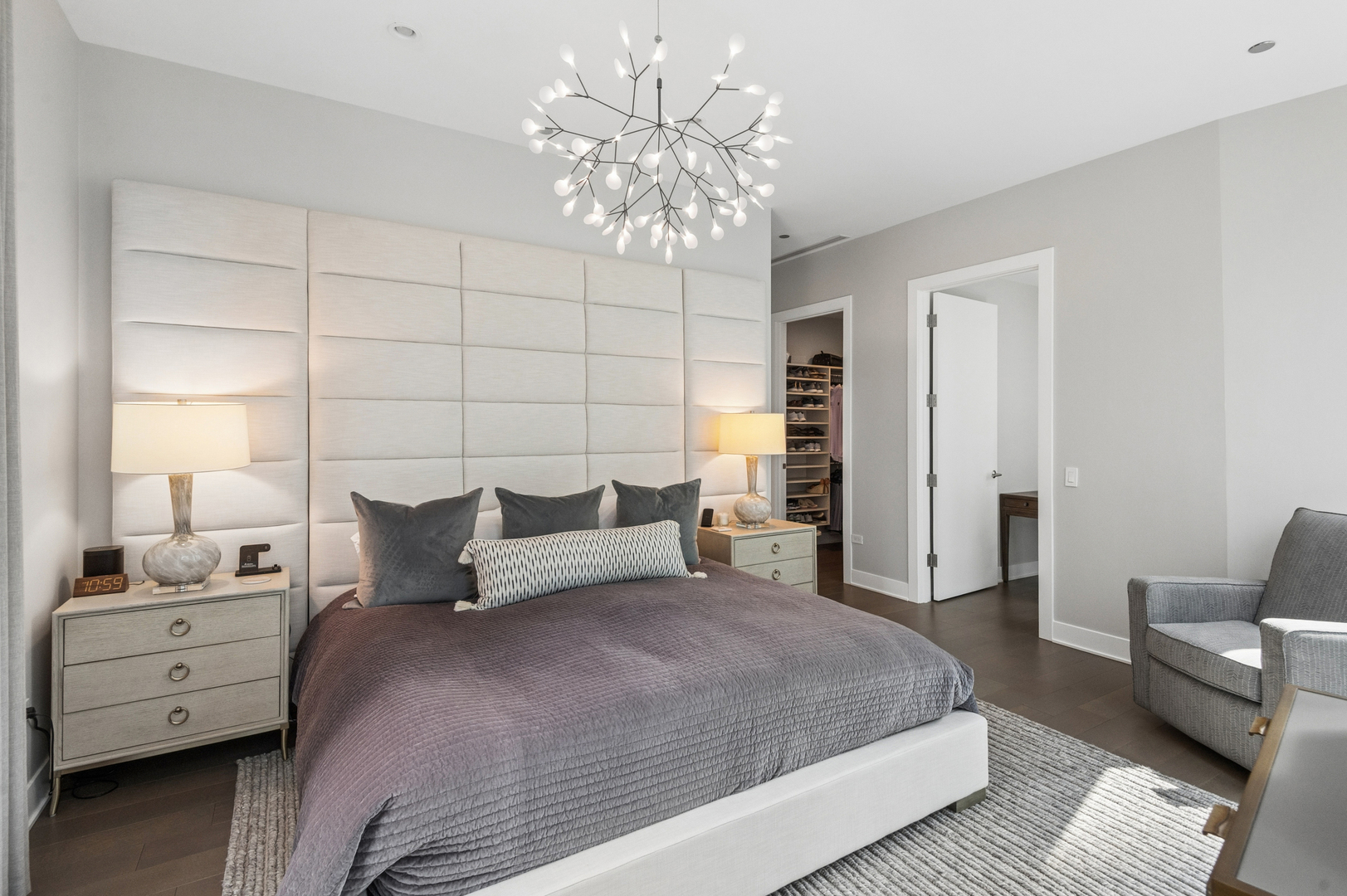 403 N Wabash Avenue Unit: 3A