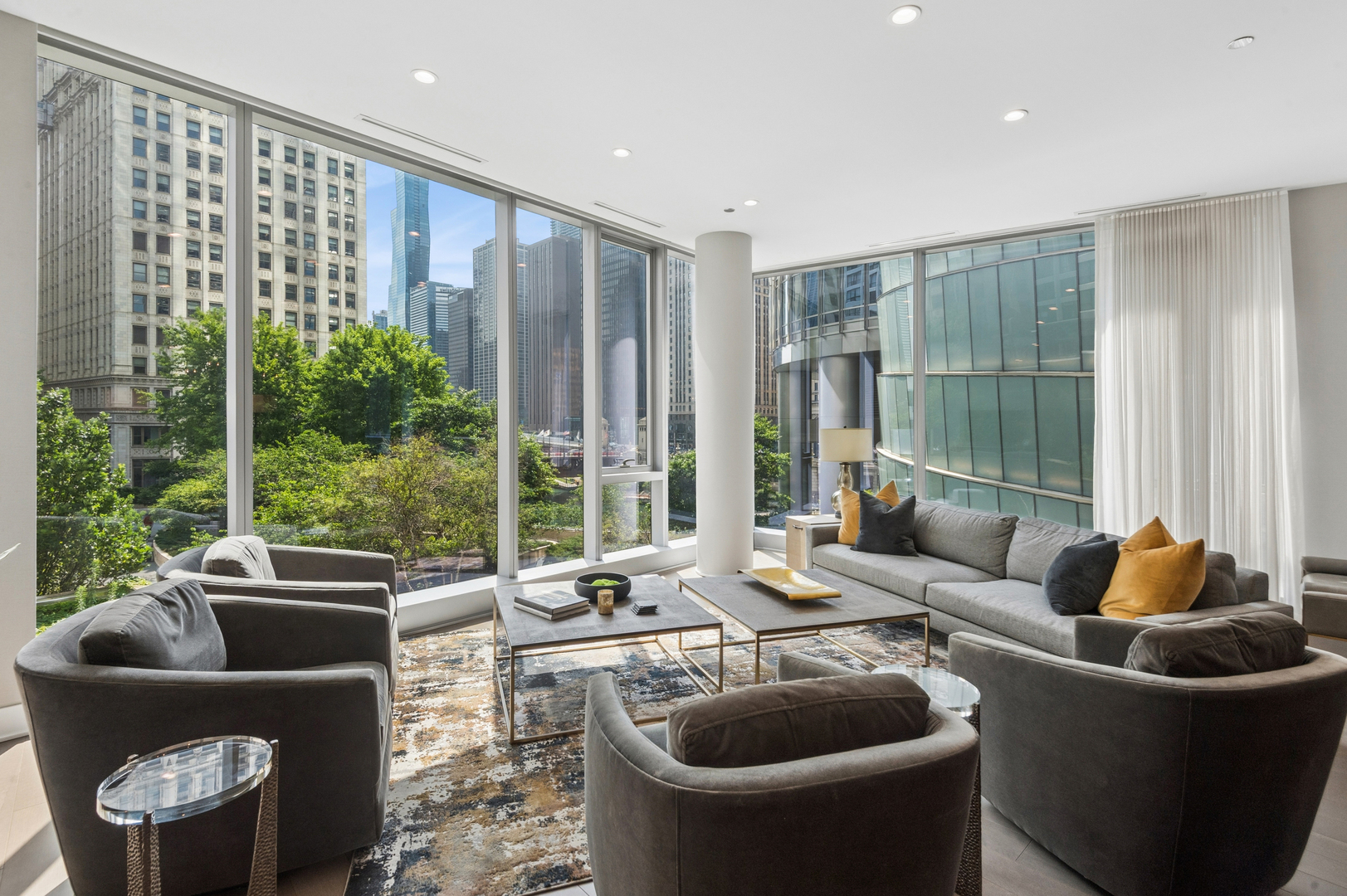 403 N Wabash Avenue Unit: 3A