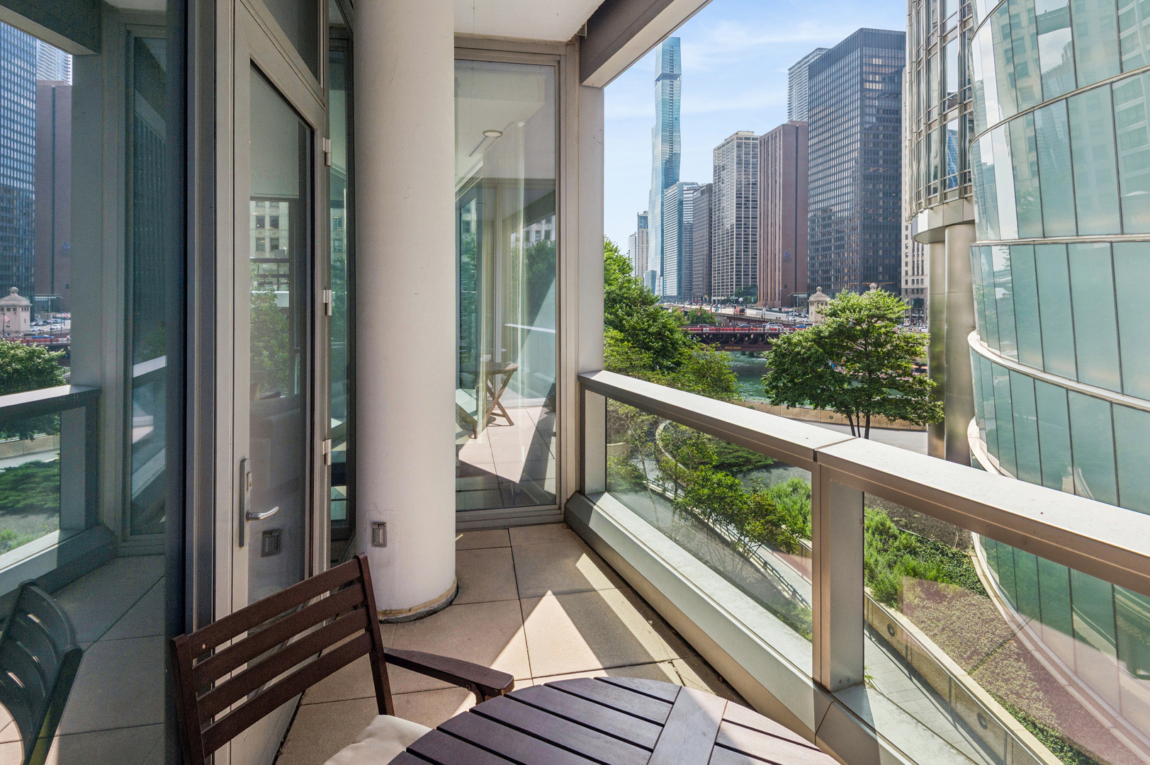 403 N Wabash Avenue Unit: 3A