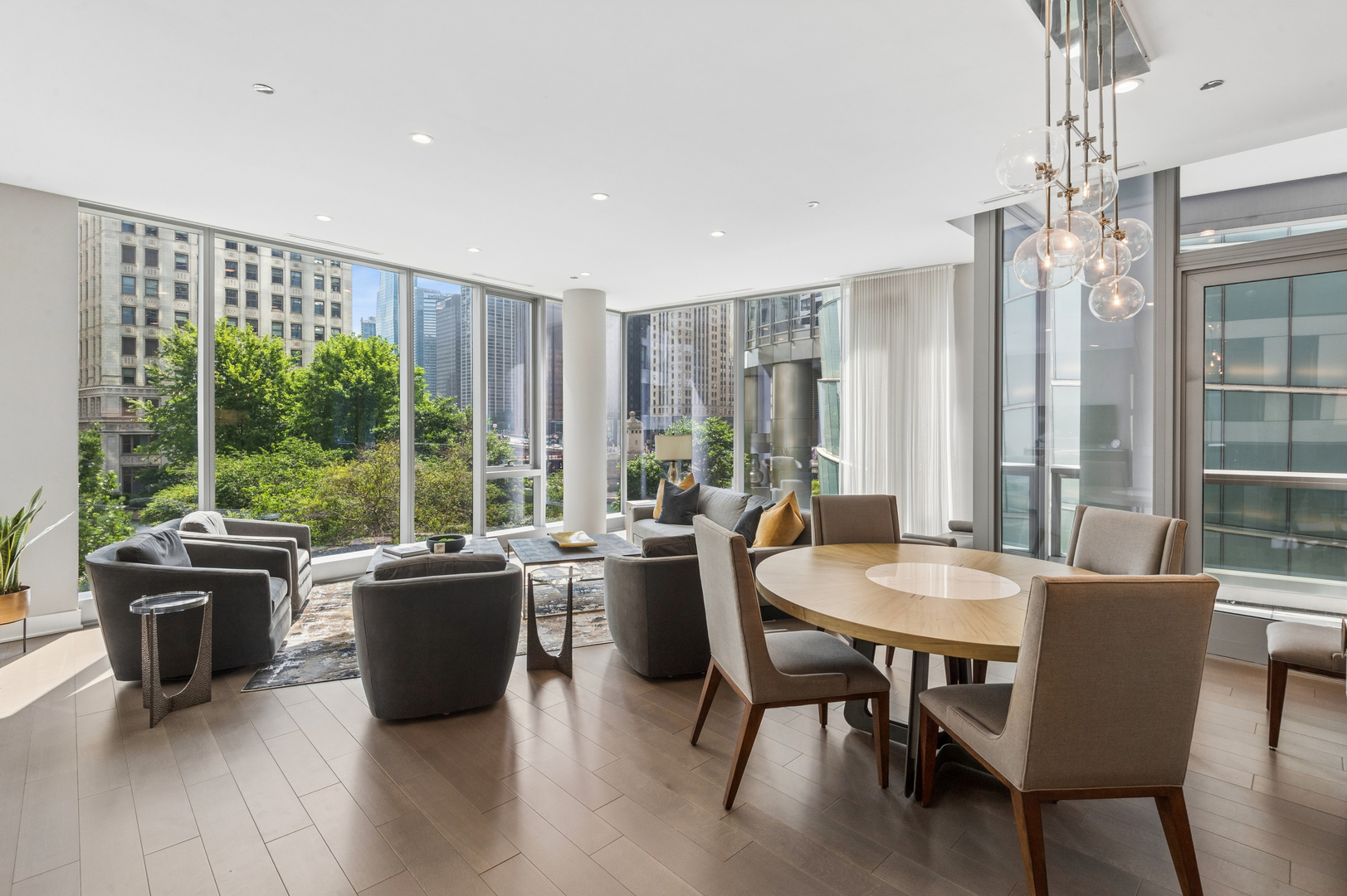 403 N Wabash Avenue Unit: 3A