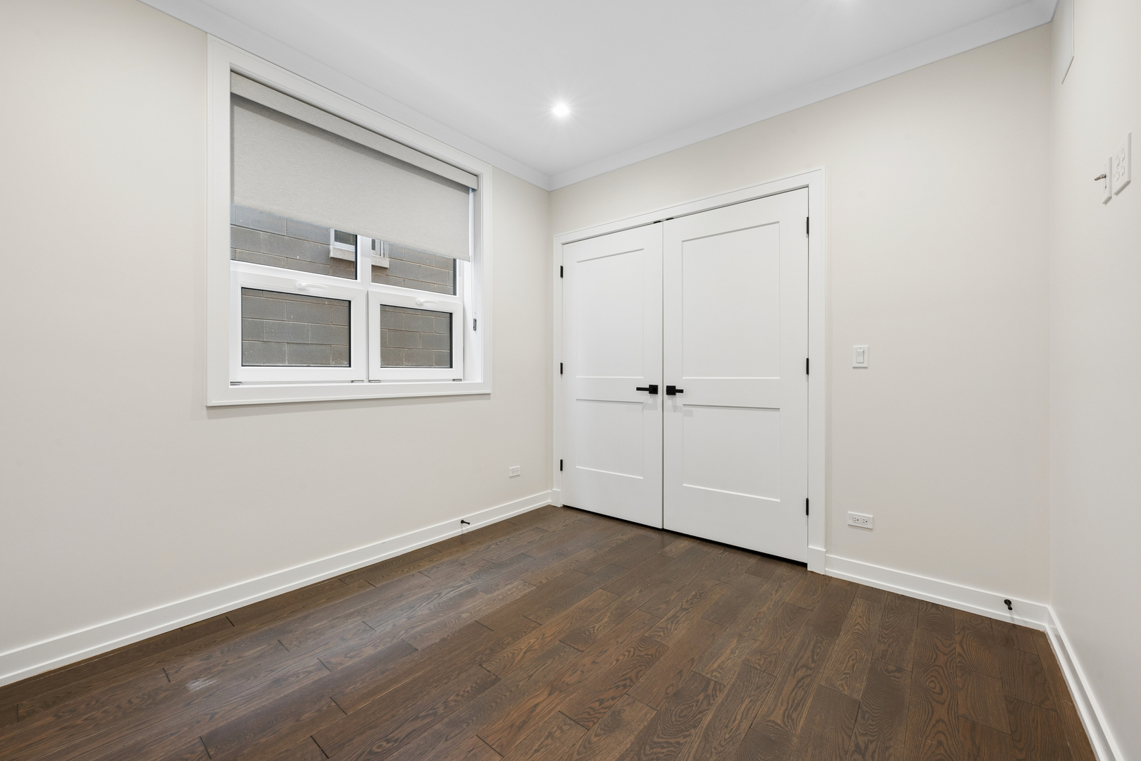 1850 N Sedgwick Street Unit: 2