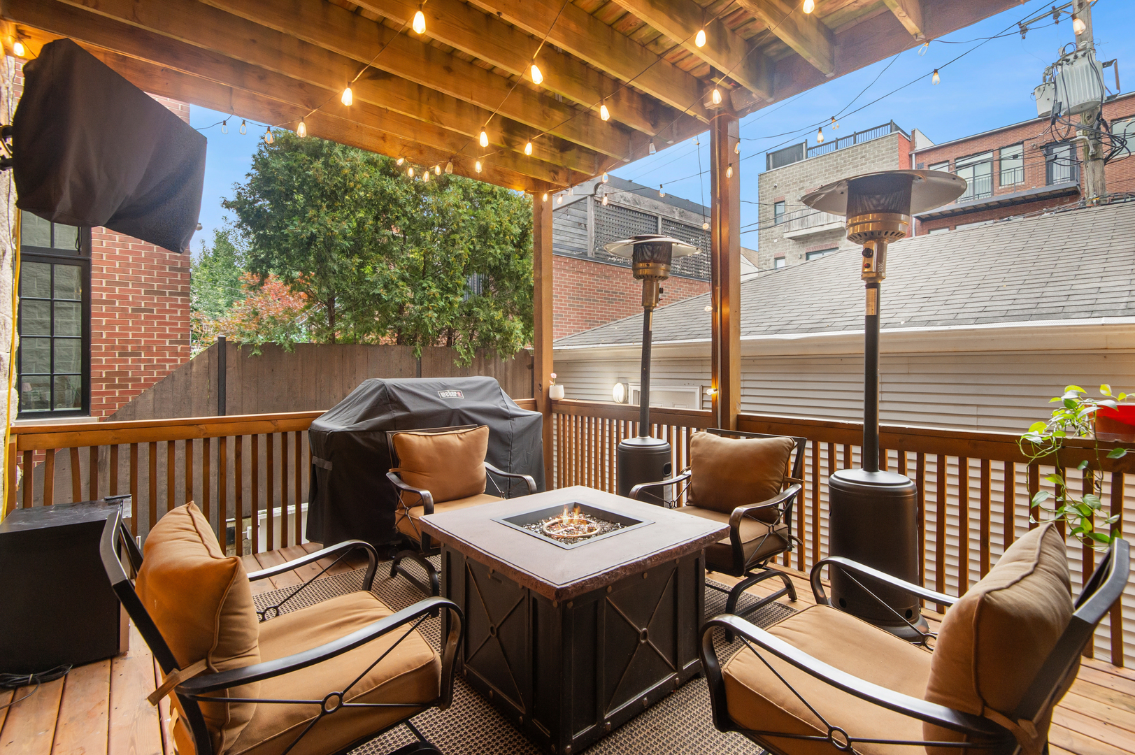 2629 N Dayton Street Unit: 1N