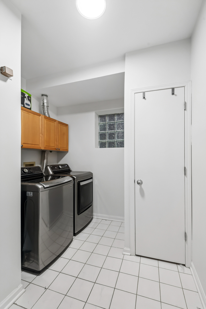 2629 N Dayton Street Unit: 1N