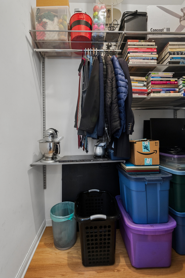 4717 N Clark Street Unit: 3N