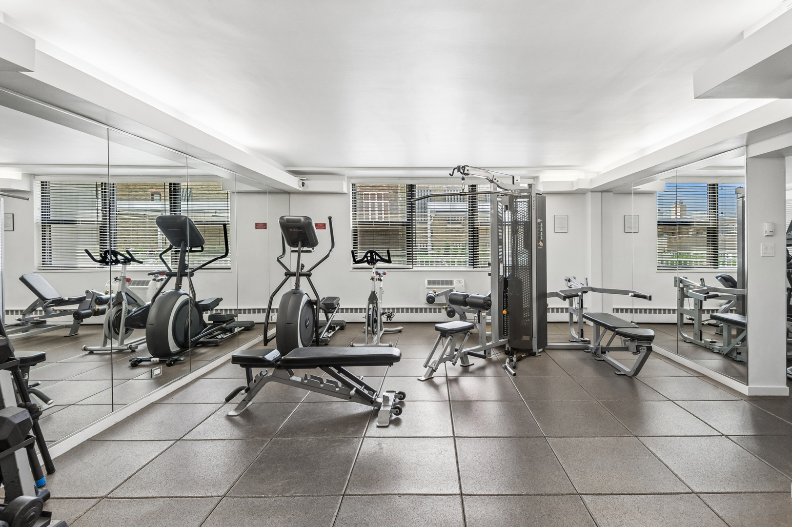 1445 N State Parkway Unit: 2205
