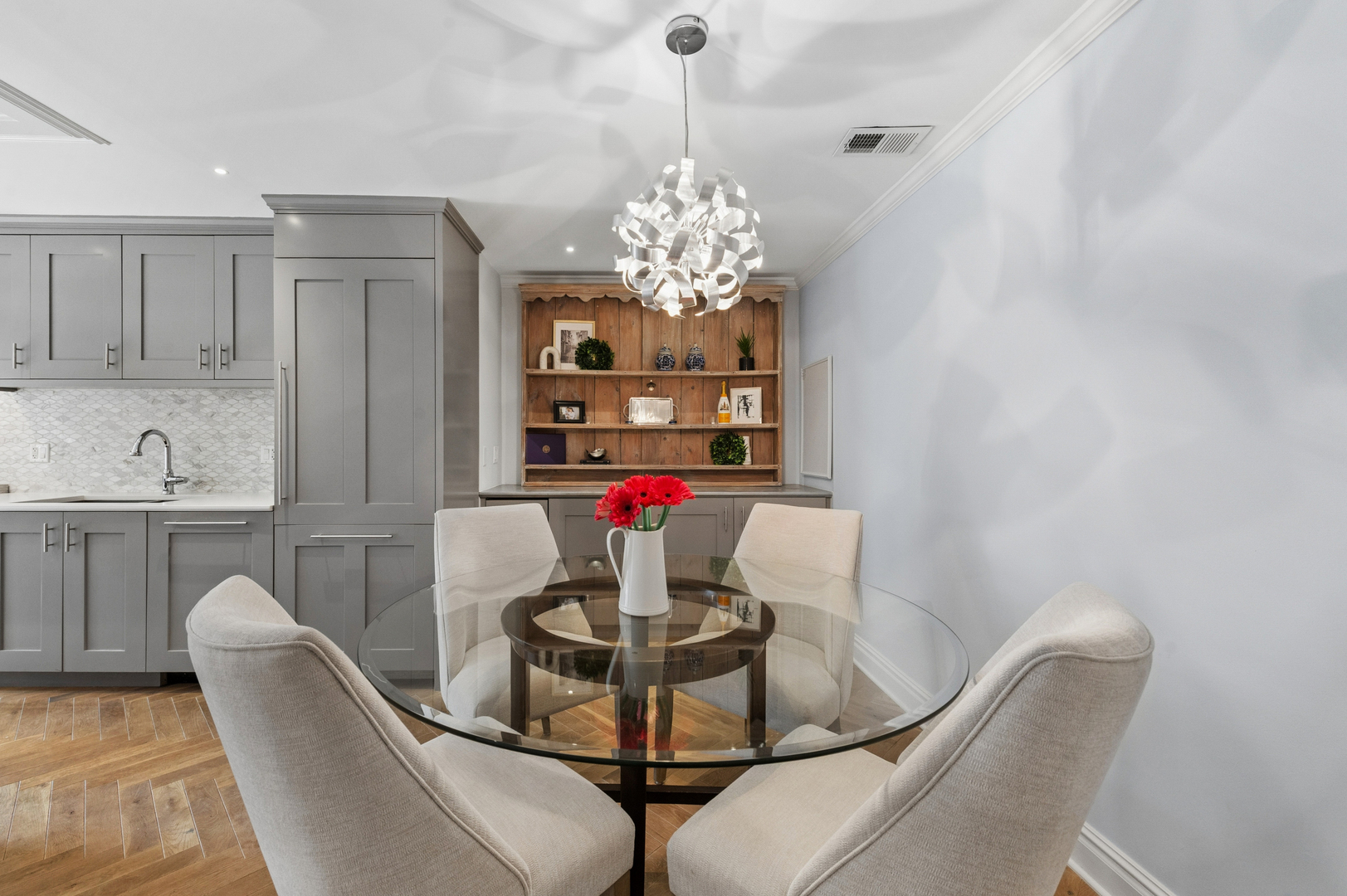 317 W Webster Avenue Unit: 1