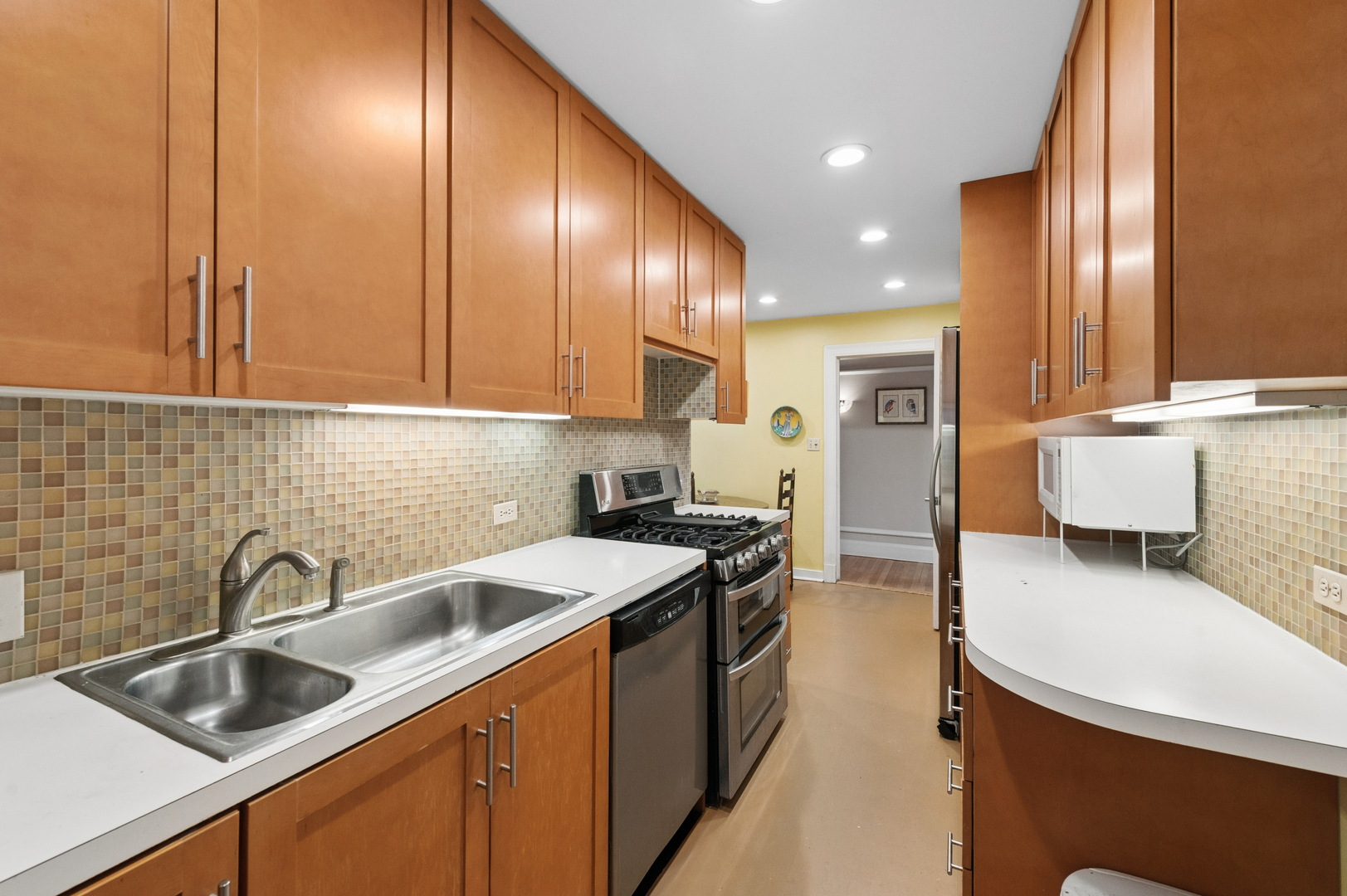 3530 N Lake Shore Drive Unit: 4A