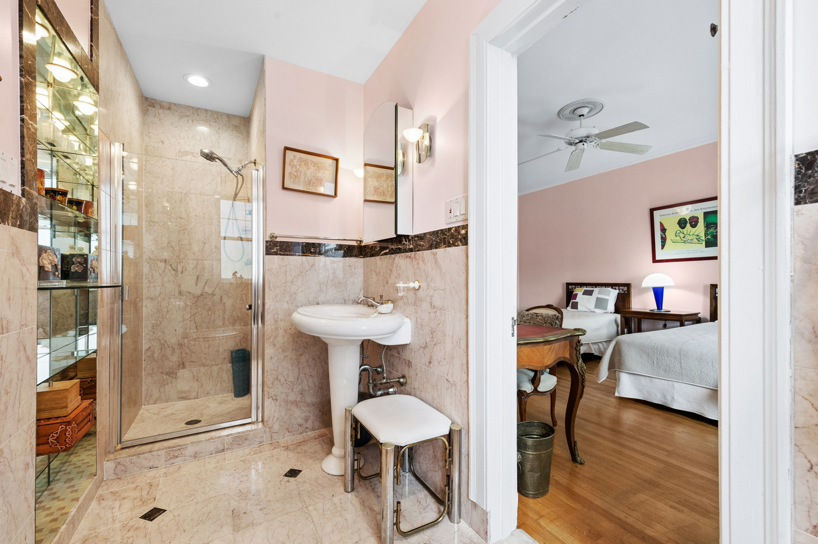 3530 N Lake Shore Drive Unit: 4A
