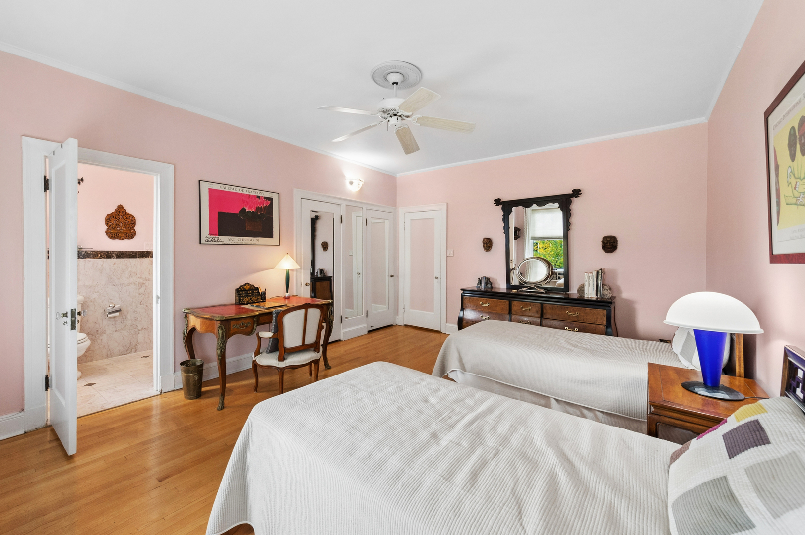 3530 N Lake Shore Drive Unit: 4A