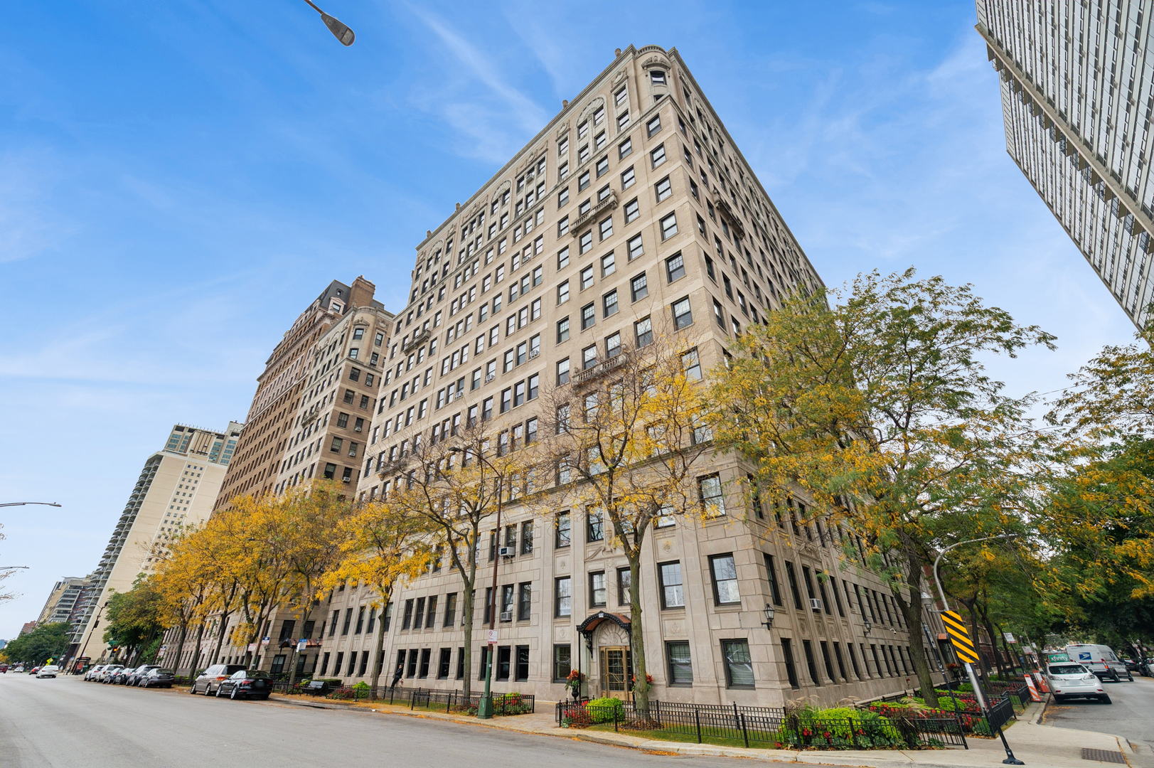 3530 N Lake Shore Drive Unit: 4A