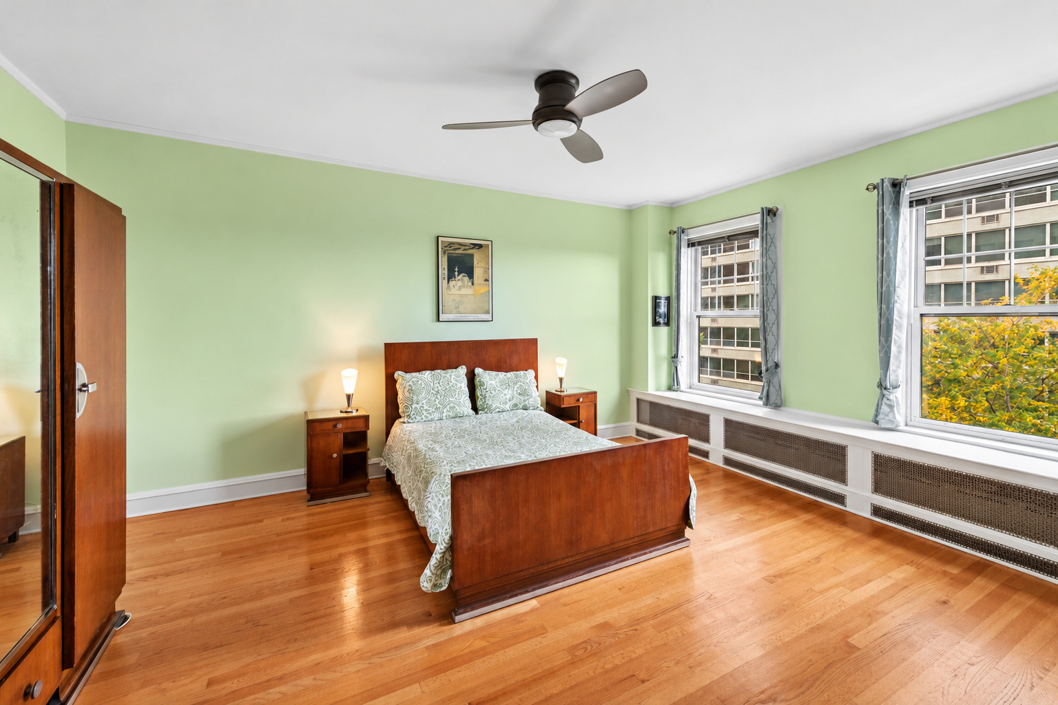 3530 N Lake Shore Drive Unit: 4A