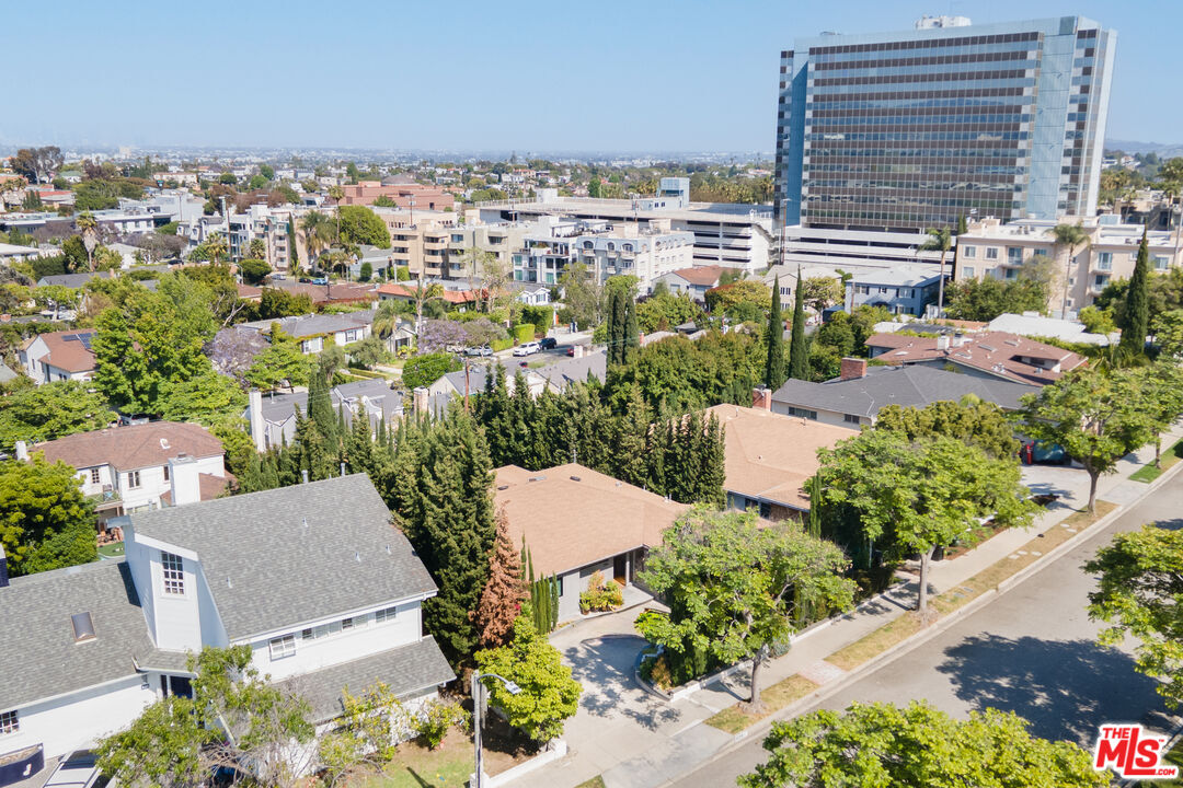 1256 Beverly Green Dr