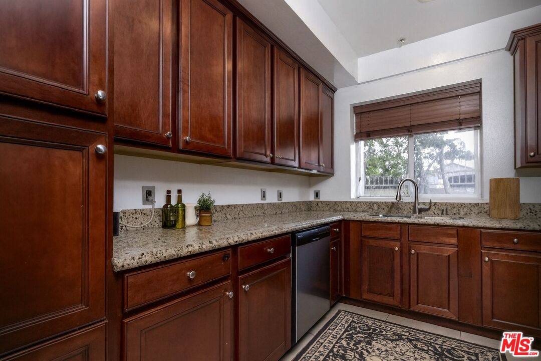 1023 Wilcox Ave Unit: 102