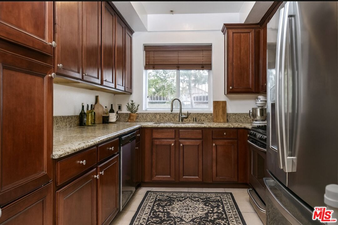 1023 Wilcox Ave Unit: 102