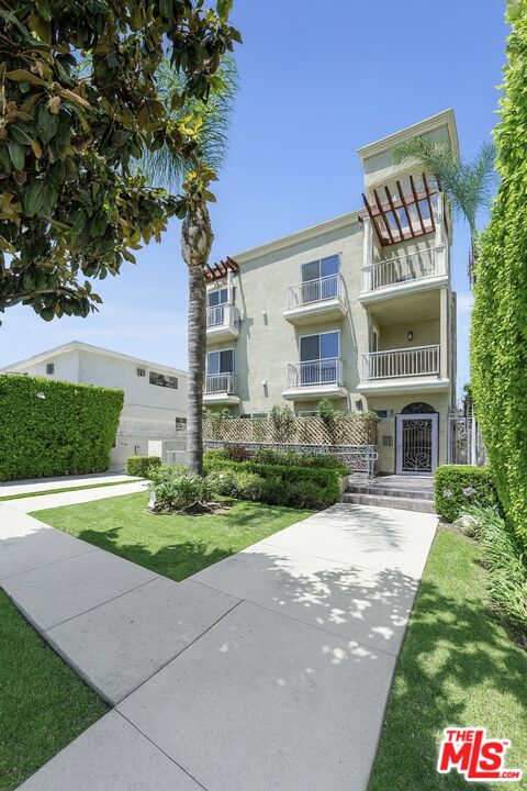 1023 Wilcox Ave Unit: 102