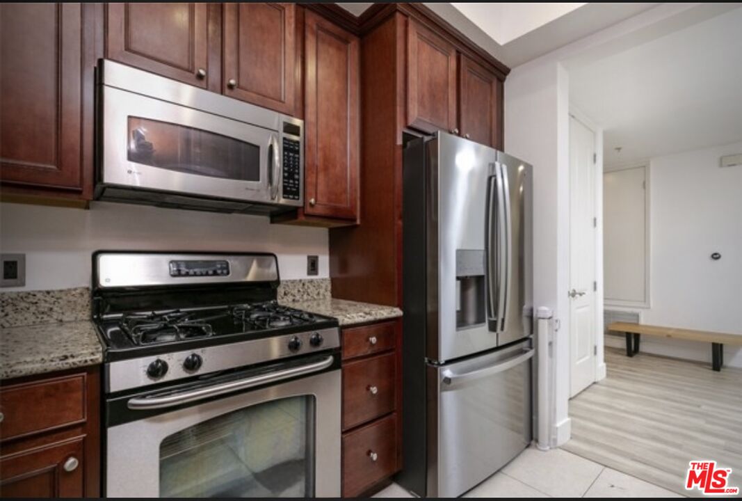 1023 Wilcox Ave Unit: 102