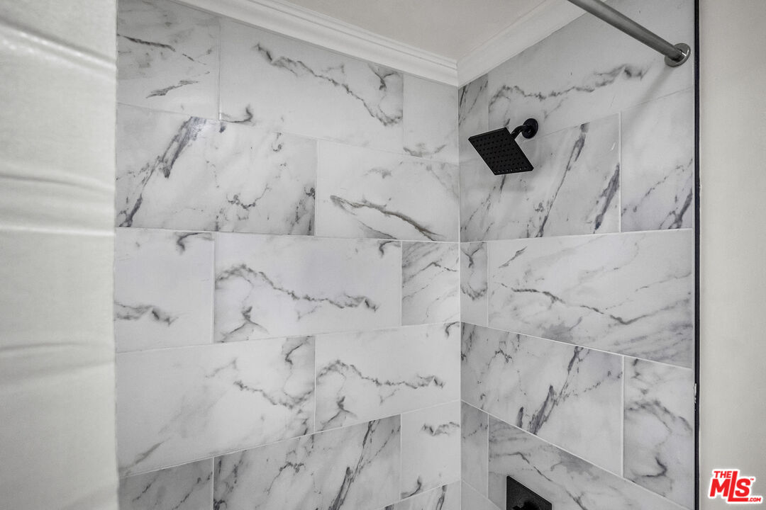 1300 Midvale Ave Unit: 501