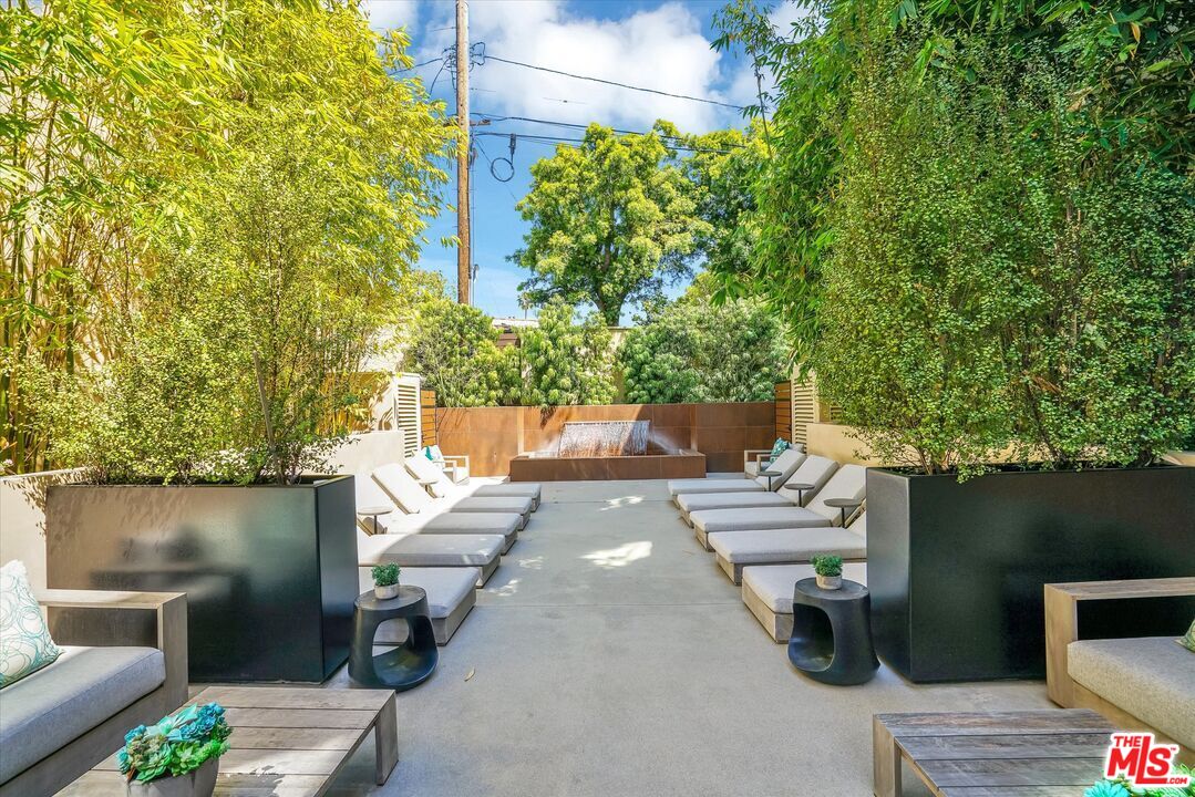 728 N Sweetzer Ave Unit: 112