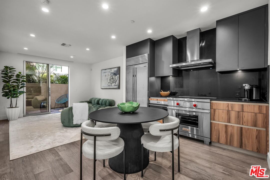 728 N Sweetzer Ave Unit: 112