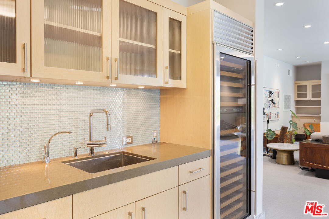 1256 Beverly Green Dr